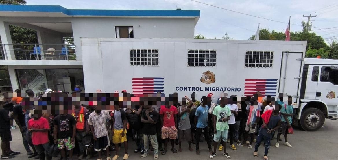 Δραματική αύξηση απελάσεων Αϊτινών από τη Δομινικανή Δημοκρατία