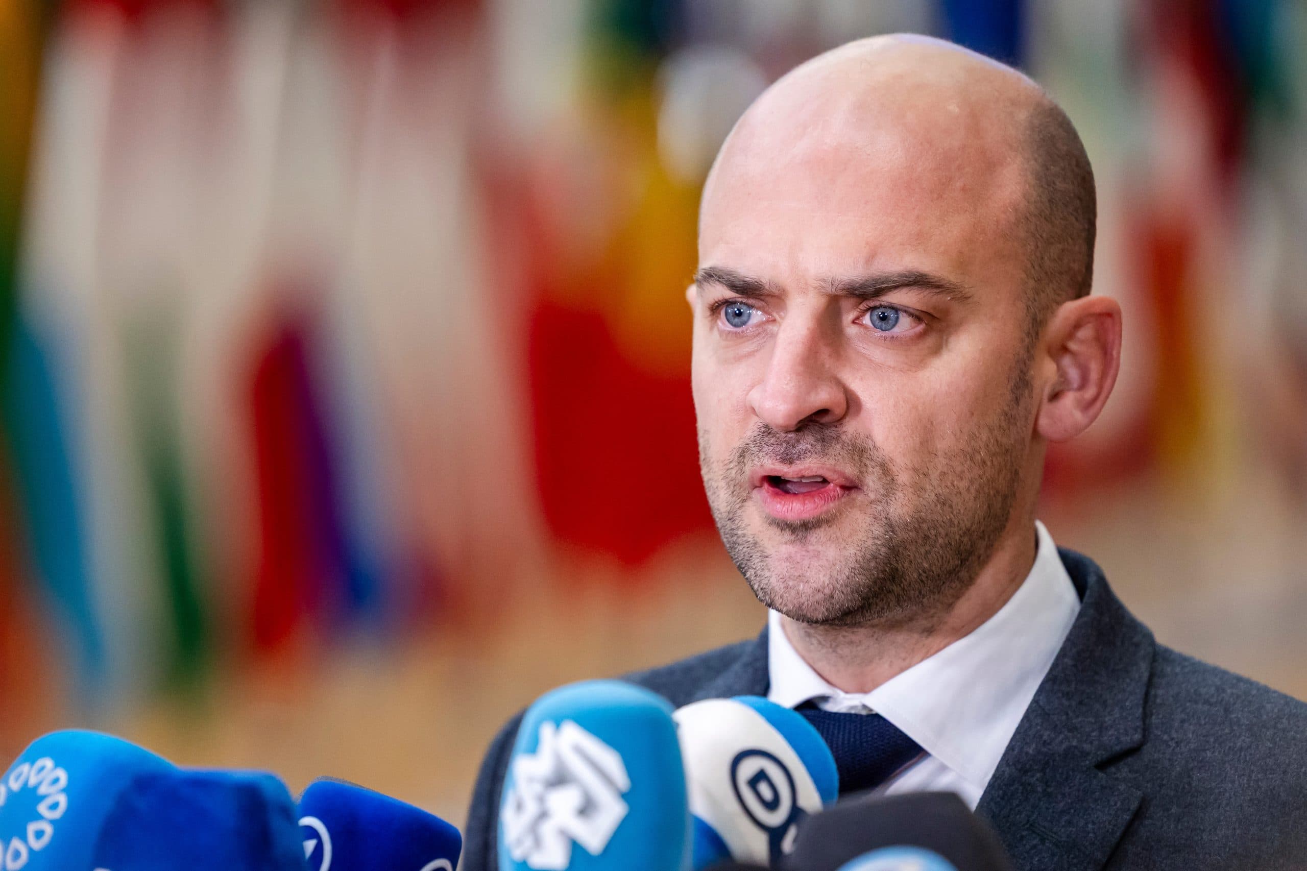 Η Γαλλία διεκδικεί ευρωπαϊκή αυτονομία στην άμυνα