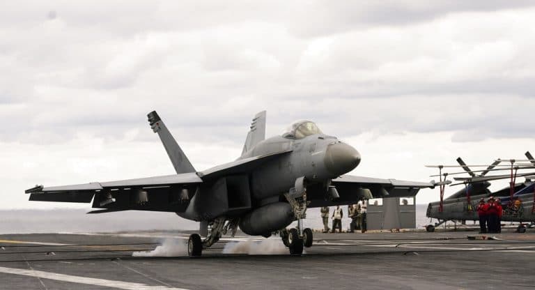 Κλιμάκωση στις αμερικανο-ιρανικές σχέσεις: Τραμπ εκτιμά πιθανή διπλωματική λύση