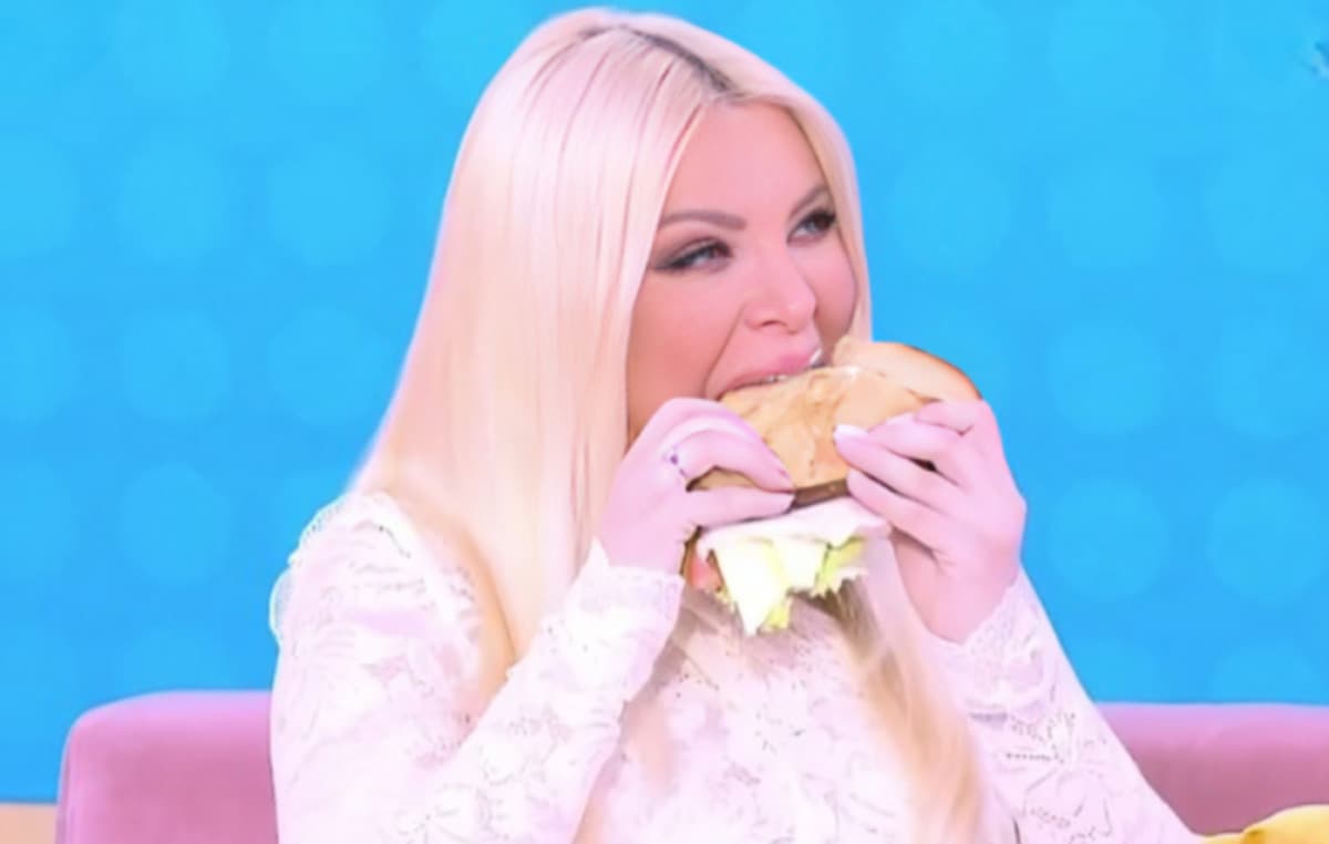 Κατερίνα Καινούργιου: Κρυφός γάμος και ιδιωτική βάφτιση