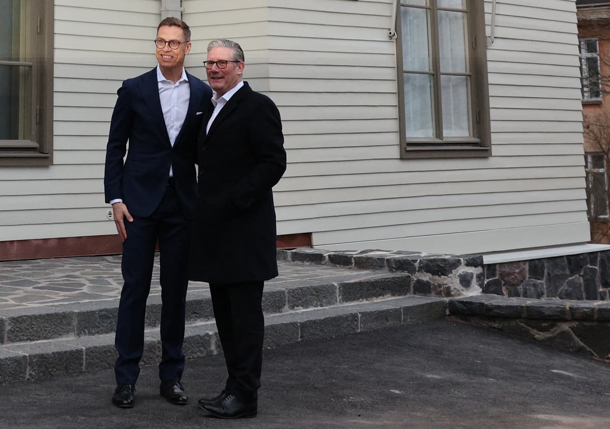 Στάρμερ και Όρπο κλείνουν τον κλοιό στη Ρωσία