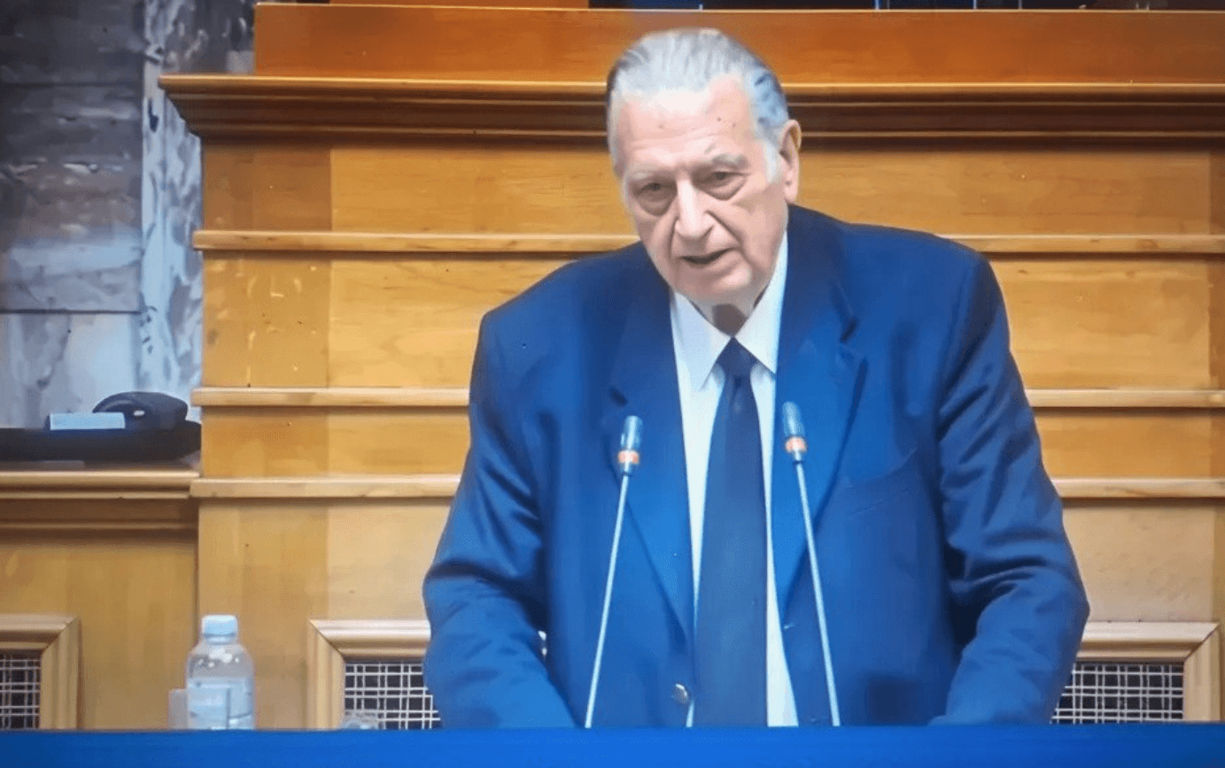 Πέθανε ο Βασίλης Γκούμας, ο «Αυτοκράτορας» του μπάσκετ