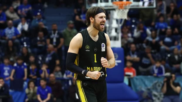 Μαρούσι   Ηρακλής 91-72: Διπλό παραμονής στο Ιβανώφειο