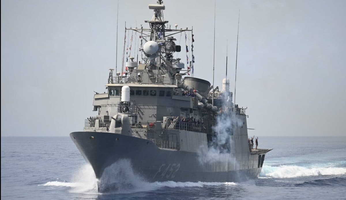 Συναγερμός στην Ερυθρά Θάλασσα μετά τις επιθέσεις Χούθι