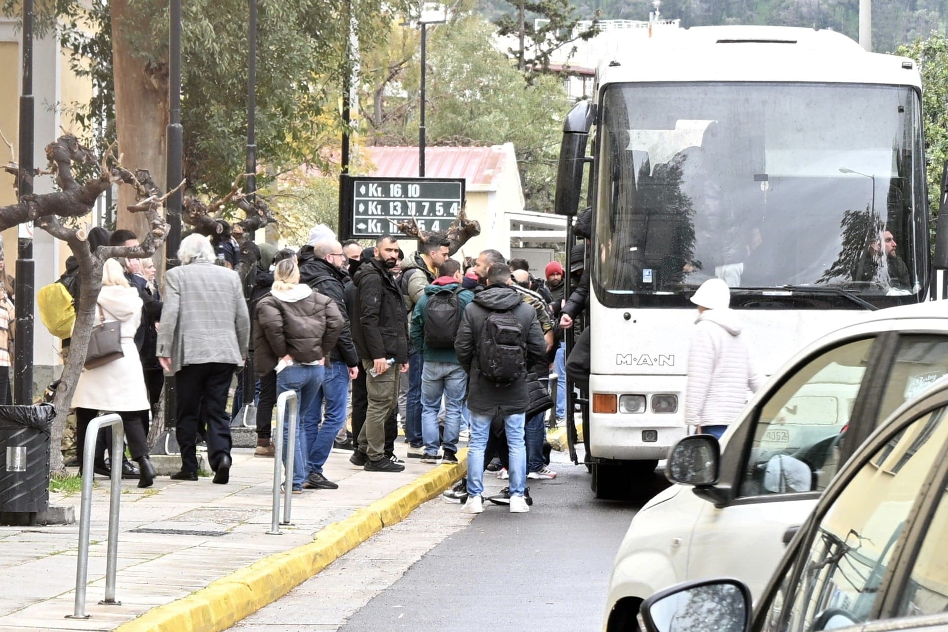 Κύκλωμα ΕΦΚΑ: Κακουργηματική δίωξη σε 22 άτομα