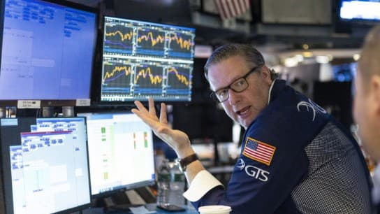 Wall Street ανακάμπτει με δηλώσεις Τραμπ για τερματισμό πολέμου