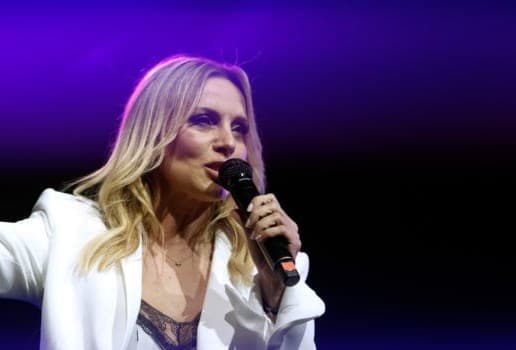 Πέγκυ Ζήνα: «Μου λείπει ο Νότης Σφακιανάκης από τη νύχτα»