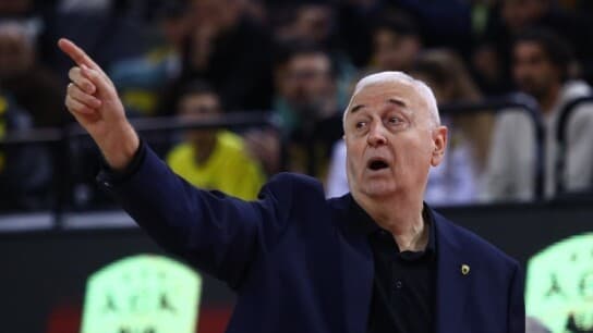 ΑΕΚ-Περιστέρι 64-74: «Το μυαλό μας δεν ήταν στο παιχνίδι»