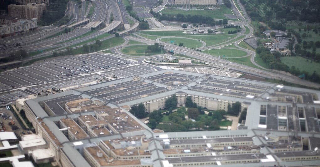 Πεντάγωνο και Λευκός Οίκος κατά του CNN για το Ιράν