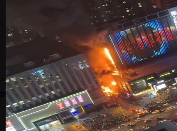 Τρεις νεκροί από φωτιά σε πολυώροφο κτήριο στην Κίνα