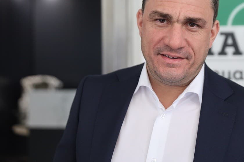 Μητσοτάκης και ΠΑΣΟΚ: Κρίση λόγων για ενέργεια