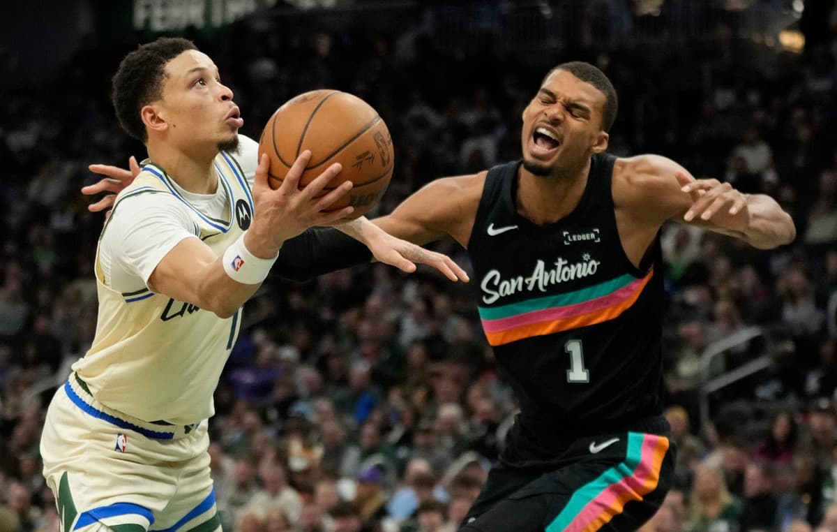 Μπακς εκτός playoffs: Συντριβή από Σπερς χωρίς Γιάννη