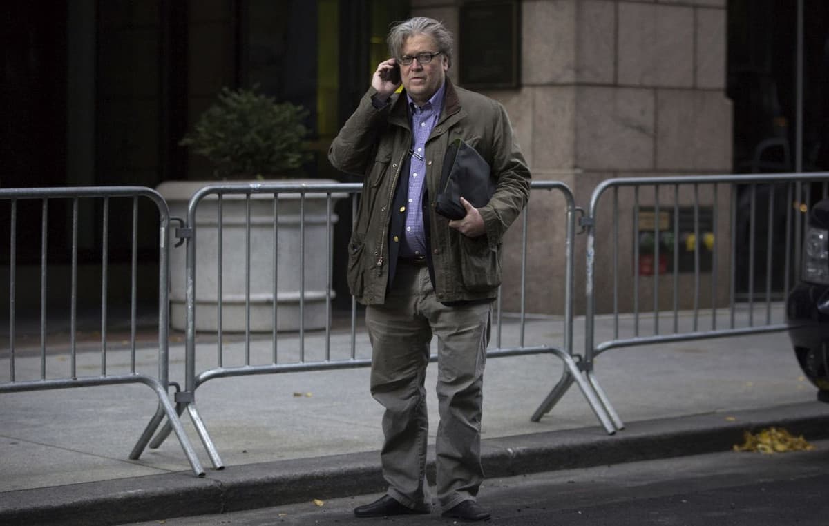 Μπάνον για Ιράν: «Θα κάνουμε ό,τι ο Μέγας Αλέξανδρος»