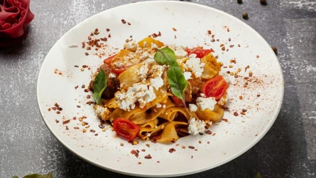 Ζυμαρικά με φέτα σε 30 λεπτά   Η πιο εύκολη συνταγή