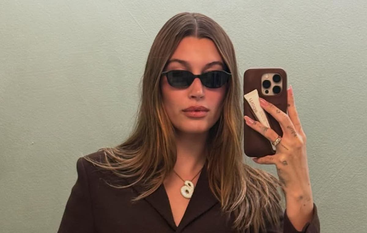 Huda Beauty: Το pop socket που έγινε beauty gadget και κατέκτησε το TikTok