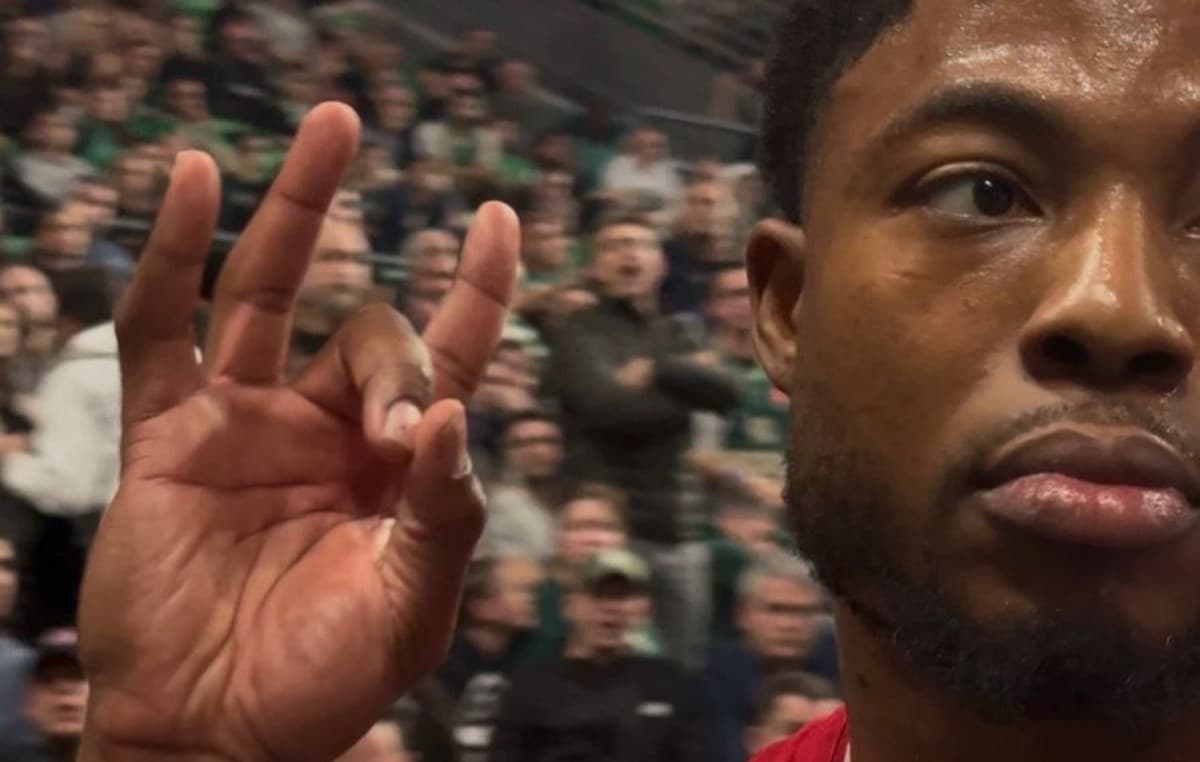 Ντέρμπι Παναθηναϊκού-Ολυμπιακού: Καταγγελία για χειρονομία Τζόουνς