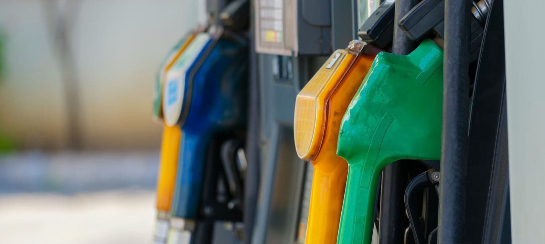 Fuel Pass: Αιτήσεις από 6 Απριλίου – Ποιοι παίρνουν έως 60€