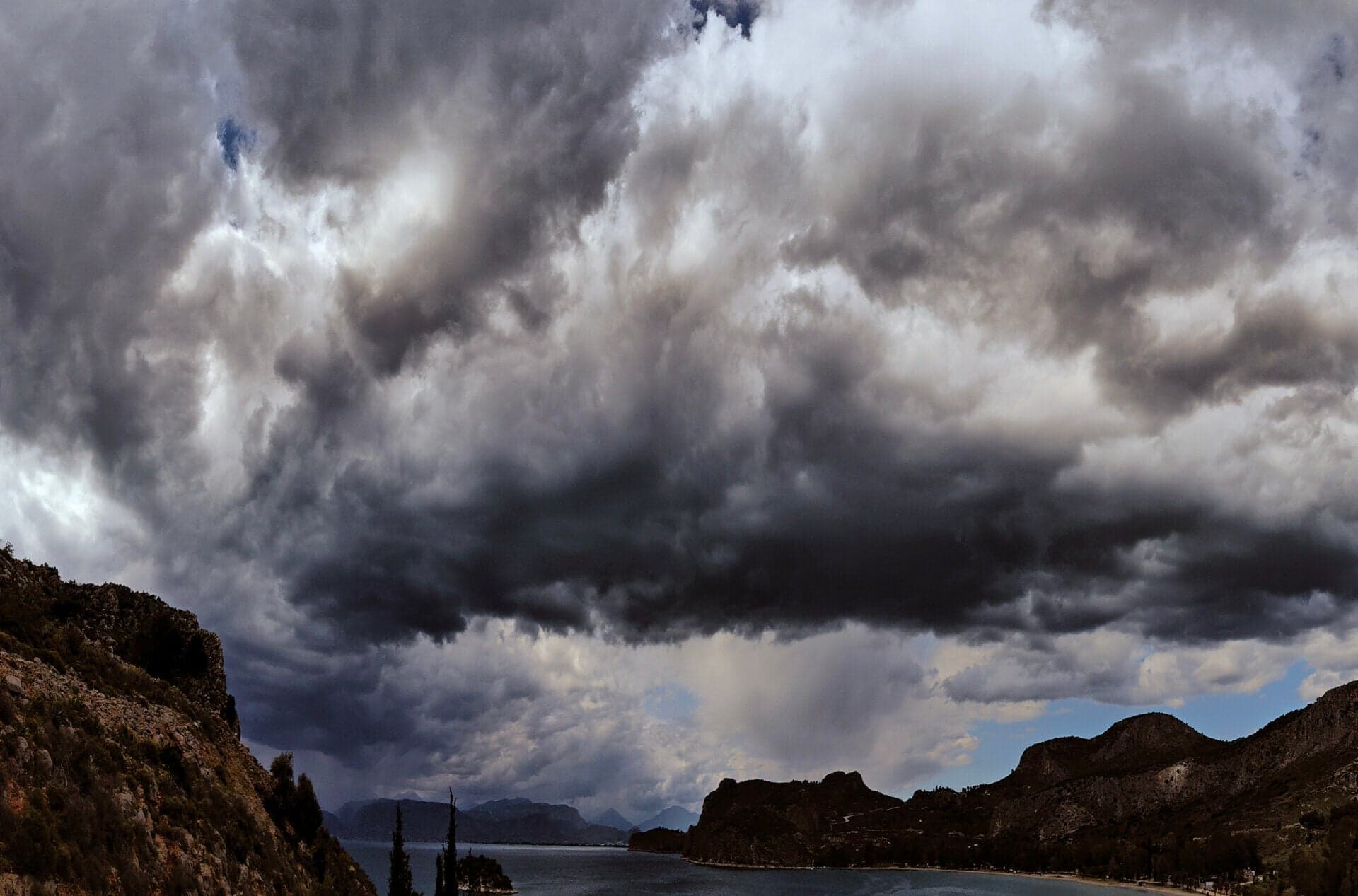 Κακοκαιρία Erminio: 112 σε τέσσερις περιοχές Πελοποννήσου