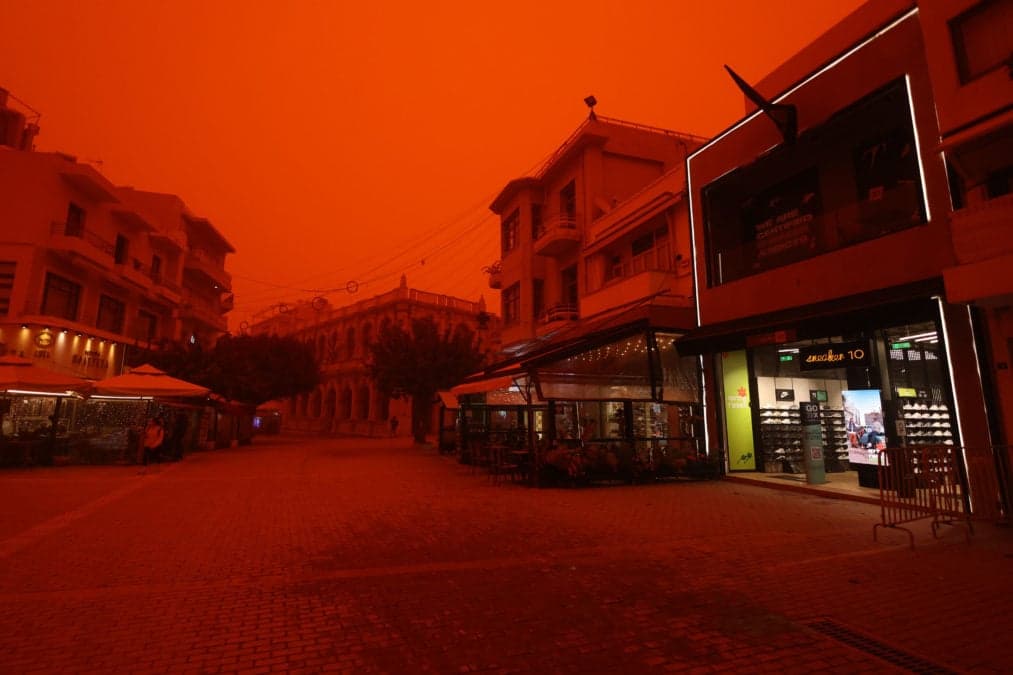 Τσακωμός για την αφρικανική σκόνη στο Ηράκλειο