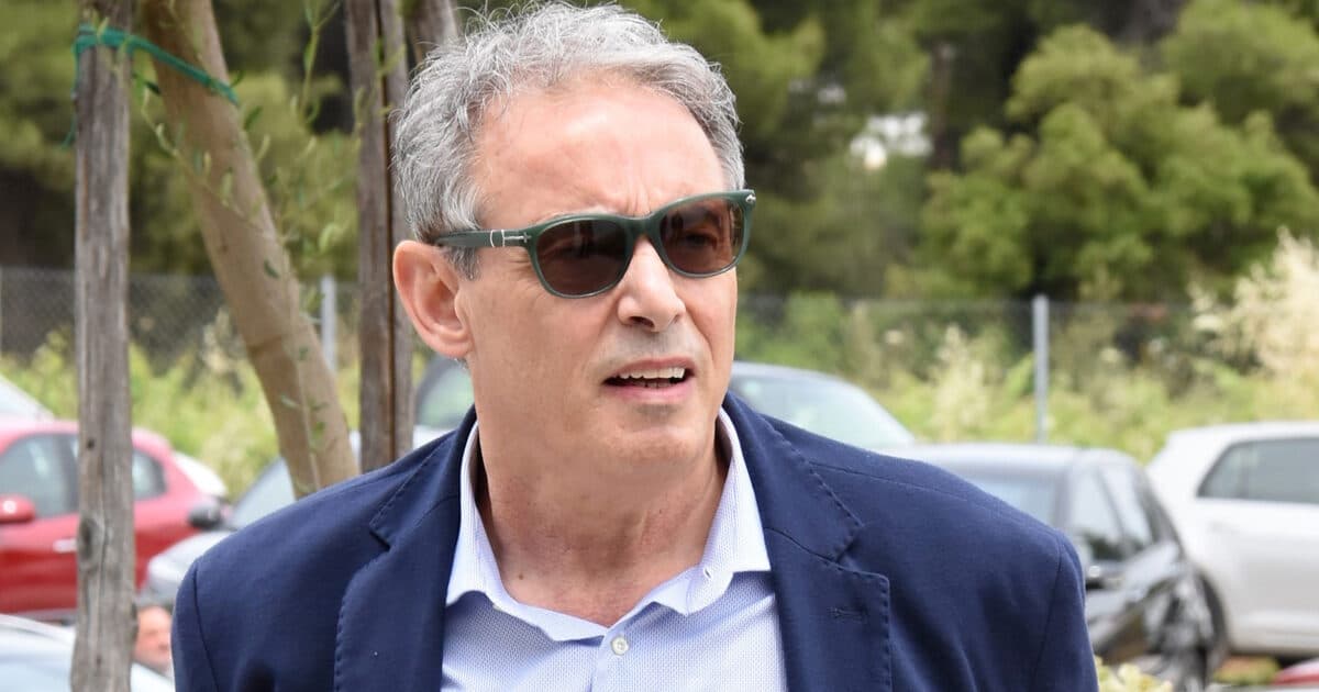 Χασαπόπουλος: Η αυτοαναφορικότητα παρουσιαστών είναι αρρώστια