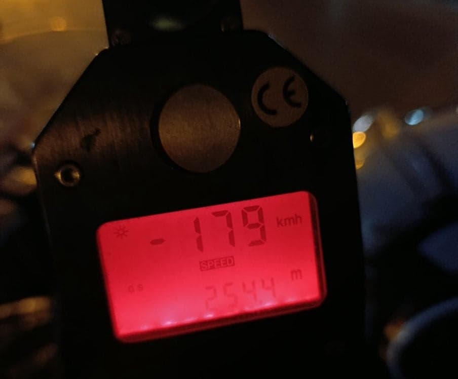 Συνελήφθη μοτοσικλετιστής που έτρεχε με 187χλμ/ώρα