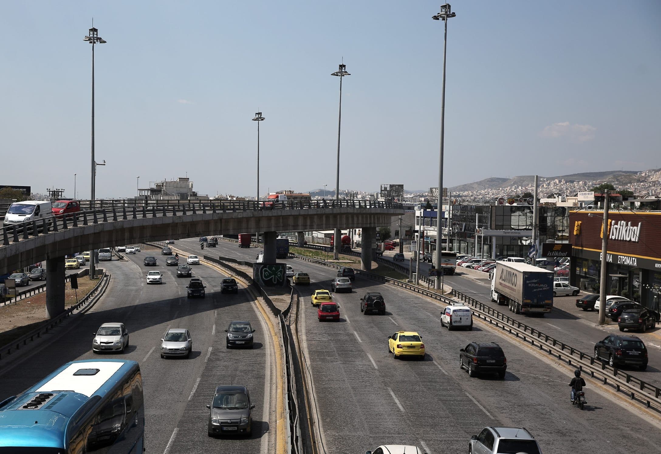 Αυξημένα μέτρα οδικής ασφάλειας για το Πάσχα από την ΕΛΑΣ