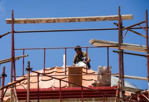 Δομικά υλικά: Νέες ανατιμήσεις 20% λόγω κρίσεων