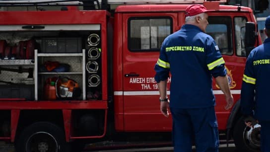 Φωτιά στις Καρυές Λακωνίας: Ισχυρές πυροσβεστικές δυνάμεις στο σημείο