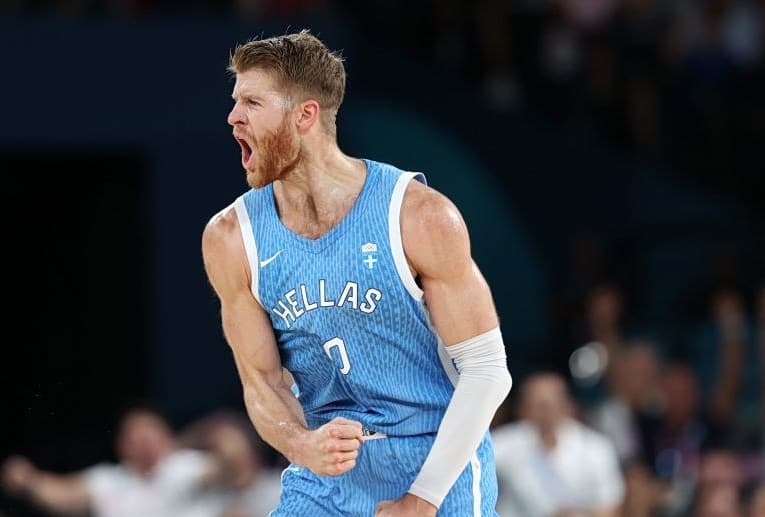 Γουόκαπ για διαβατήριο: Η Ελλάδα είναι το σπίτι μου