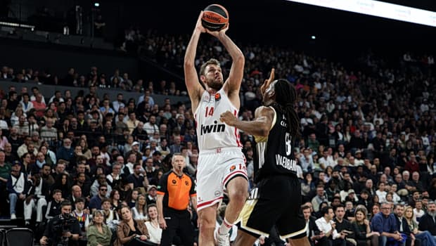 Ολυμπιακός – Χάποελ: Το ματς του Βεζένκοφ στη Σόφια