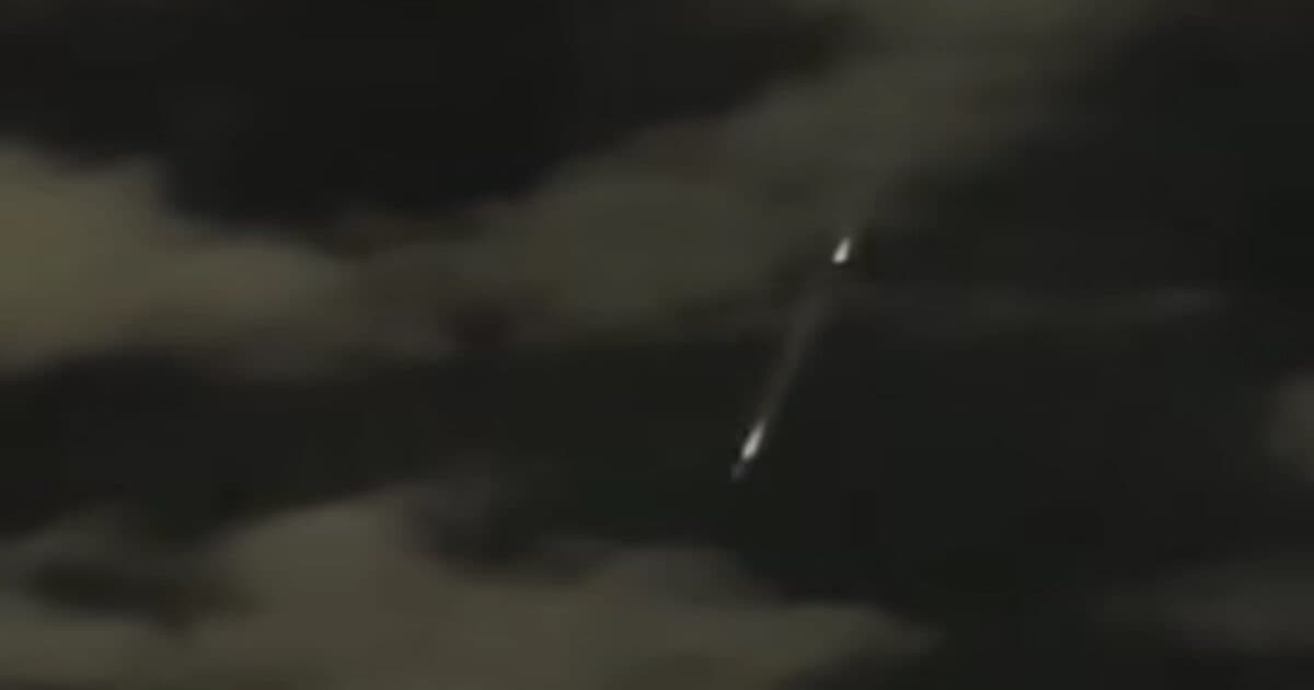 Φλεγόμενα αντικείμενα Λήμνο: Βίντεο σοκ από τον ουρανό