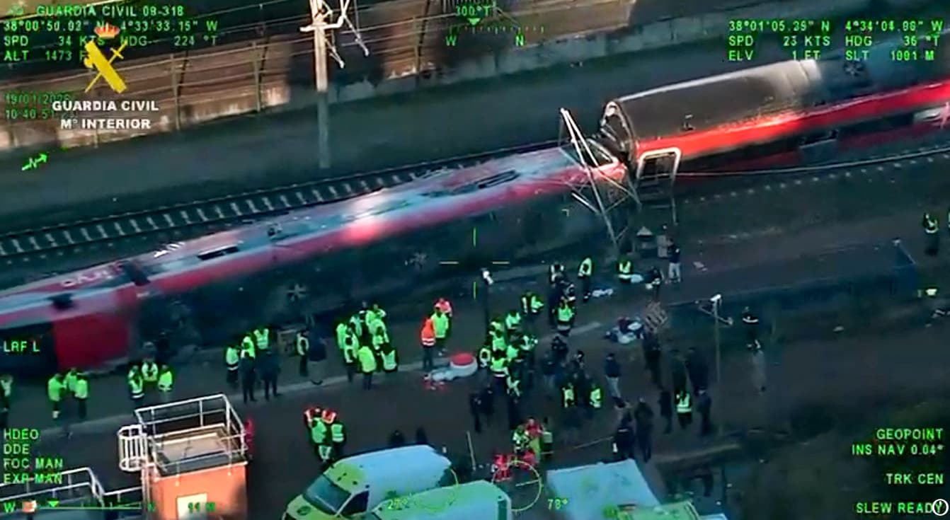 Σιδηροδρομική τραγωδία στην Ισπανία: 39 νεκροί από σύγκρουση τρένων Βρέθηκε σπασμένος σύνδεσμος στις ράγες