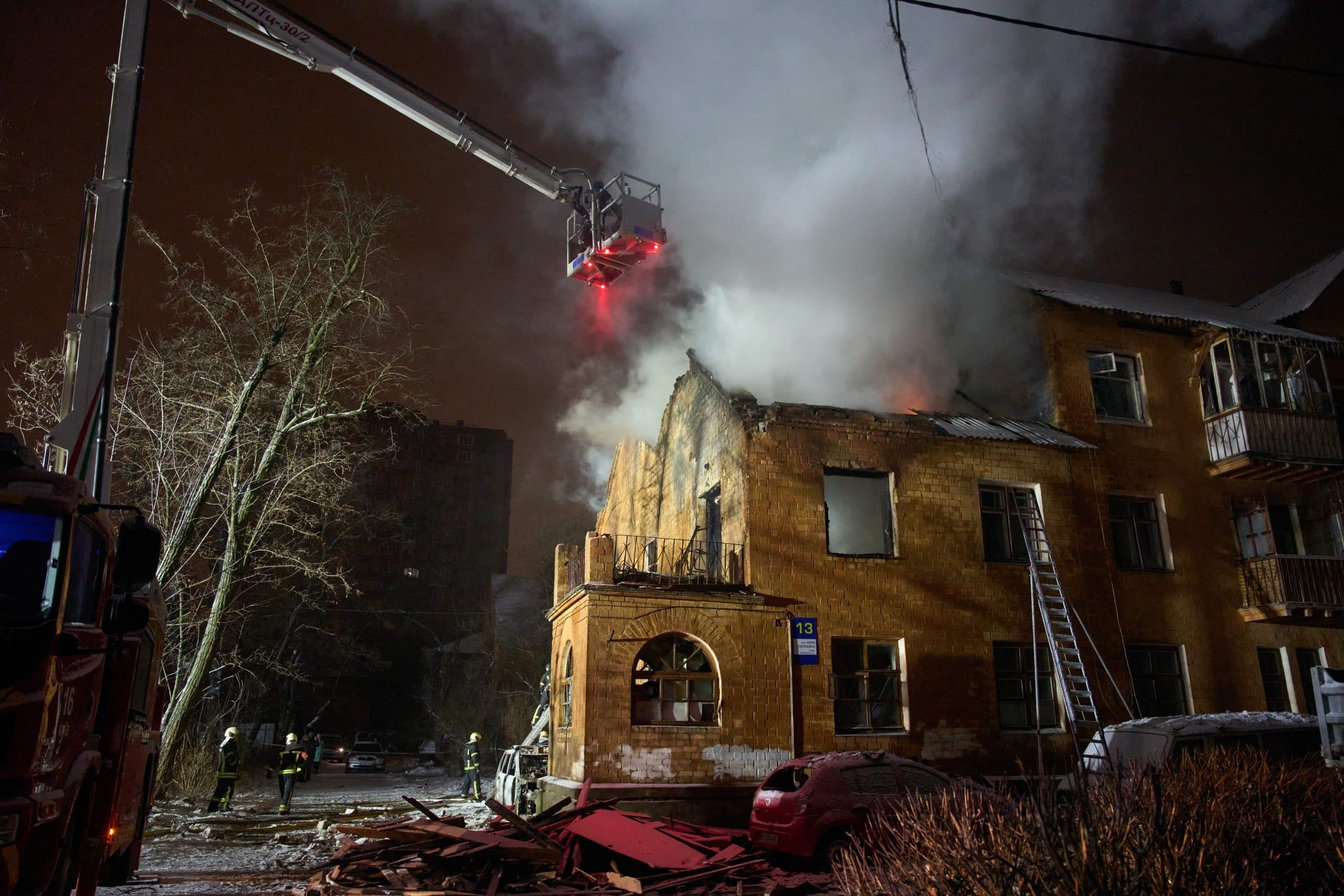 Σχέδιο 800 δισ. δολαρίων για την ανοικοδόμηση της Ουκρανίας Το αντάλλαγμα για την παράδοση του Ντονμπάς