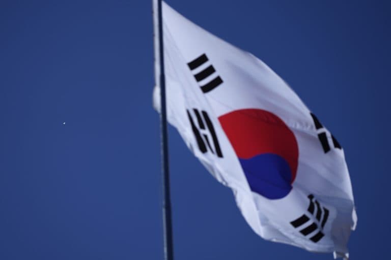 Οικονομική Ένταση: Η Νότια Κορέα αναζητά διαλόγου με τις ΗΠΑ μετά την αύξηση δασμών