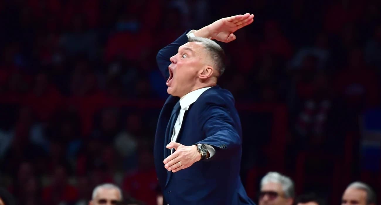 Γιασικεβίτσιους: Ξέσπασμα σε δημοσιογράφο με κινητό