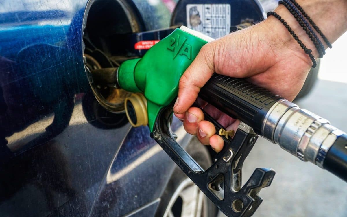 Τιμές βενζίνης: Πρώτη μείωση μετά από μήνα ανόδου