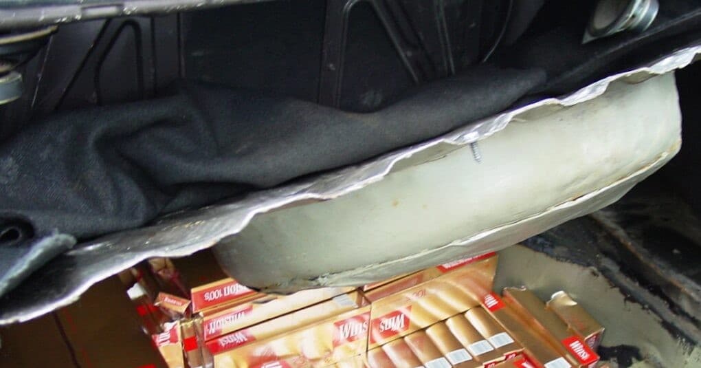 Εξάρθρωση δικτύου λαθρεμπορίου τσιγάρων από ΑΑΔΕ