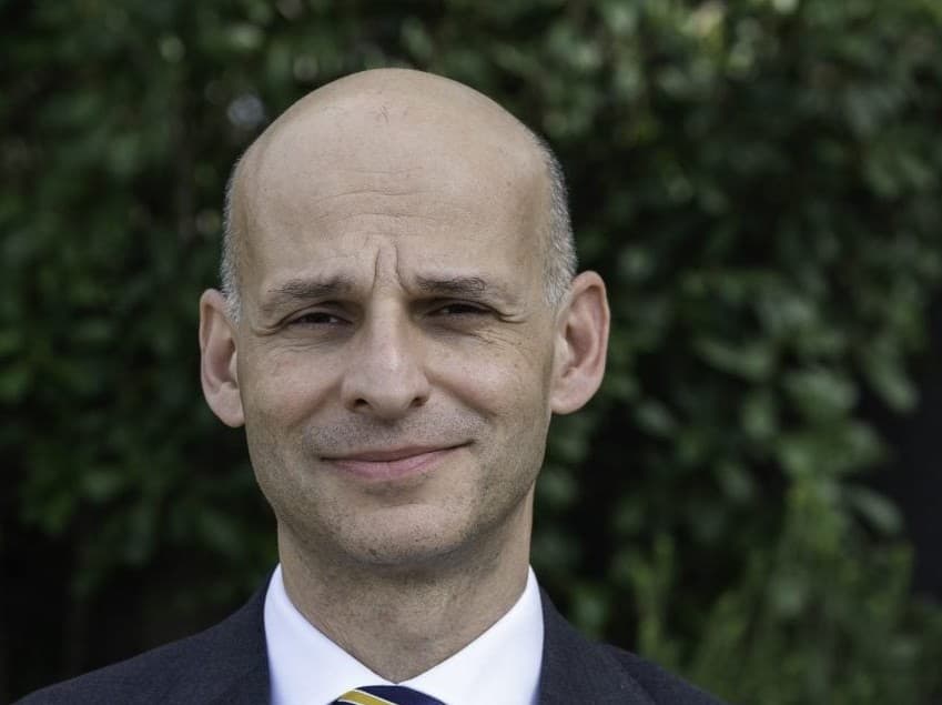 Συναγερμός για τη ναυτιλία στο Στενό του Ορμούζ