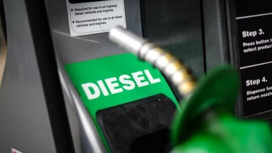 Ανατίμηση ντίζελ έως 5 λεπτά Στα 2,14 ευρώ η τιμή