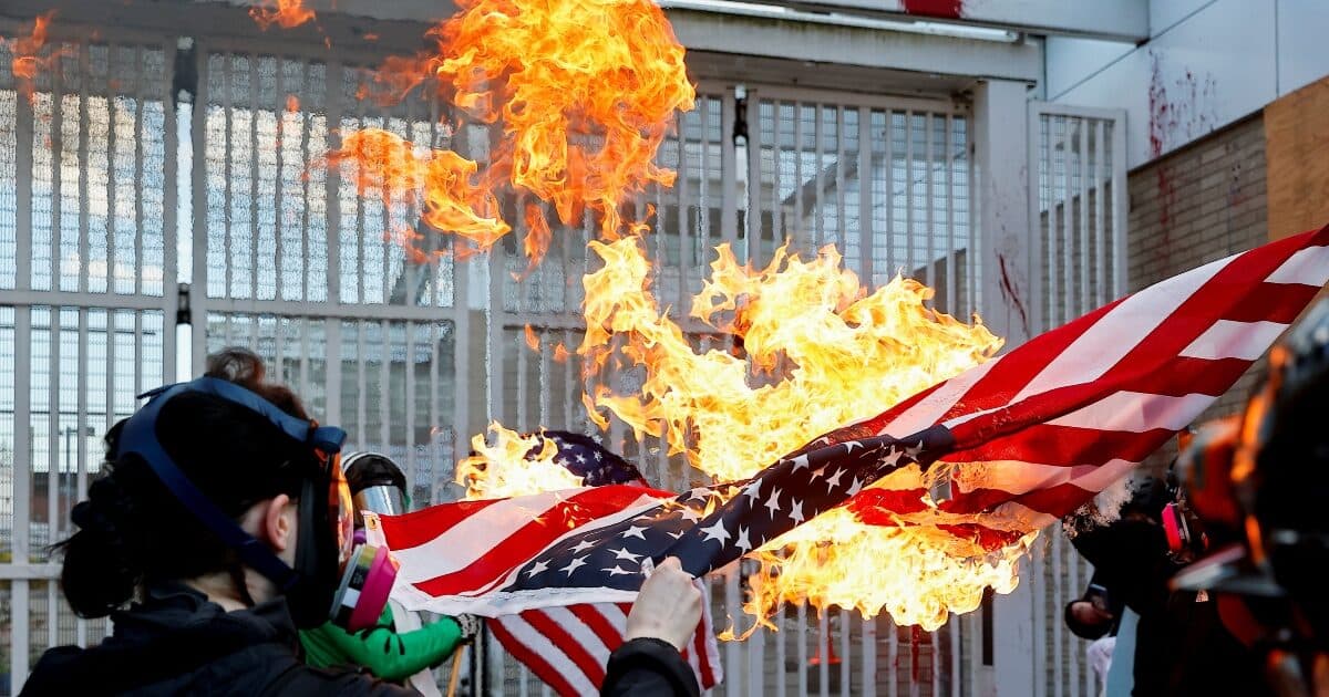 Γκαλιμπάφ σε Τραμπ: Καλώς ήλθατε στο πάρτι μας