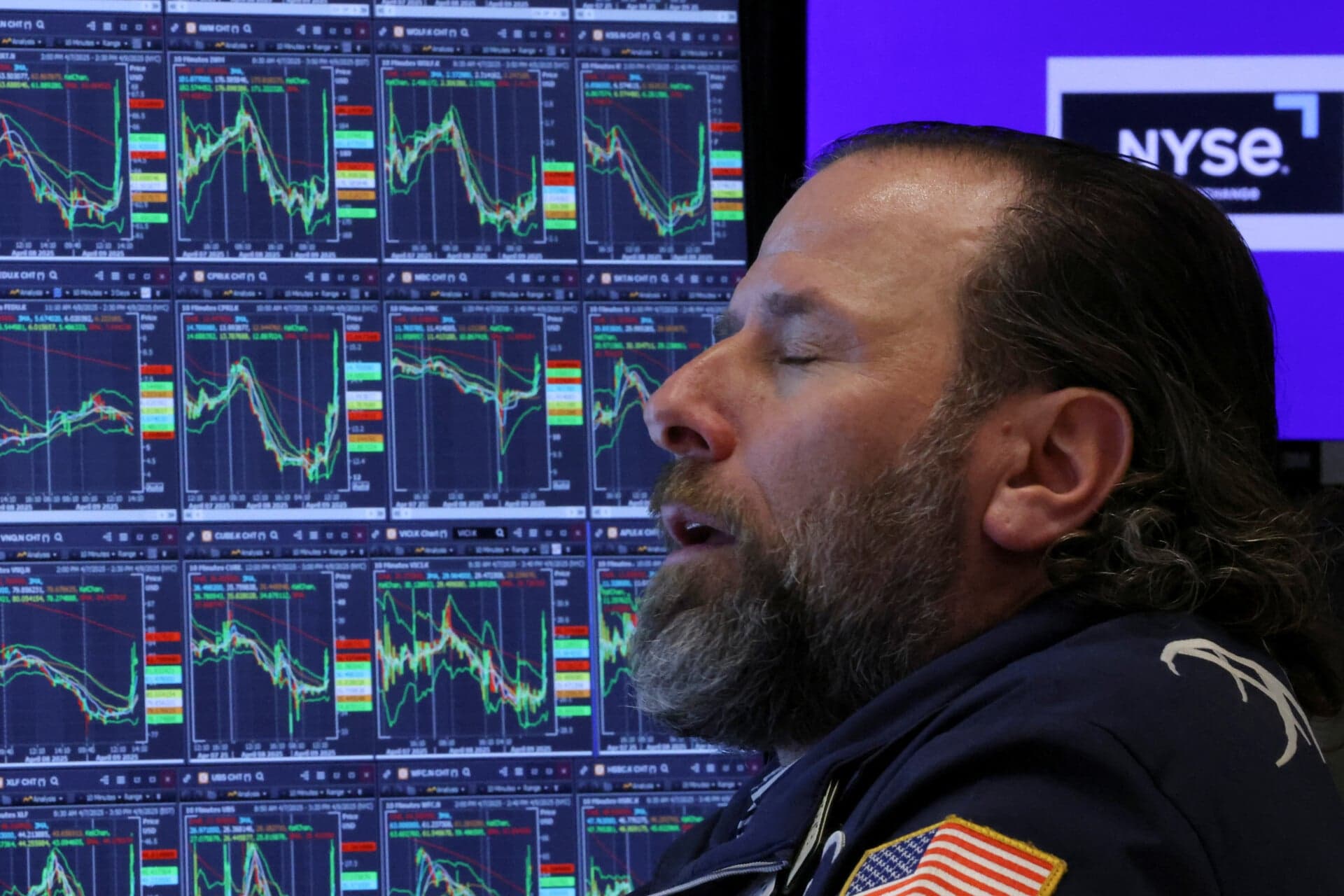 Κατάρρευση στη Wall Street με απώλειες 800 μονάδων