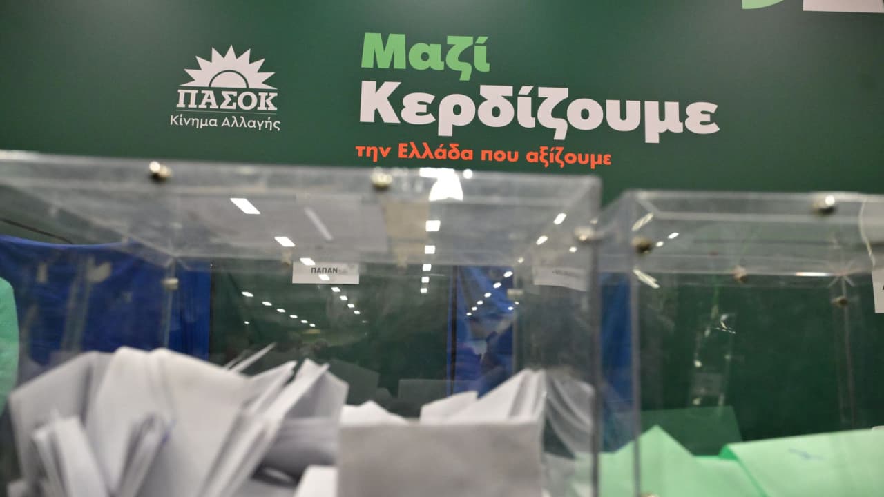 Αναβολή συζήτησης στη Βουλή Ένταση ΠΑΣΟΚ-ΝΔ