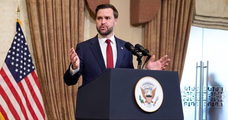 Βανς: Η μπάλα στο Ιράν – Ανοιχτά τα Στενά Ορμούζ ή πόλεμος