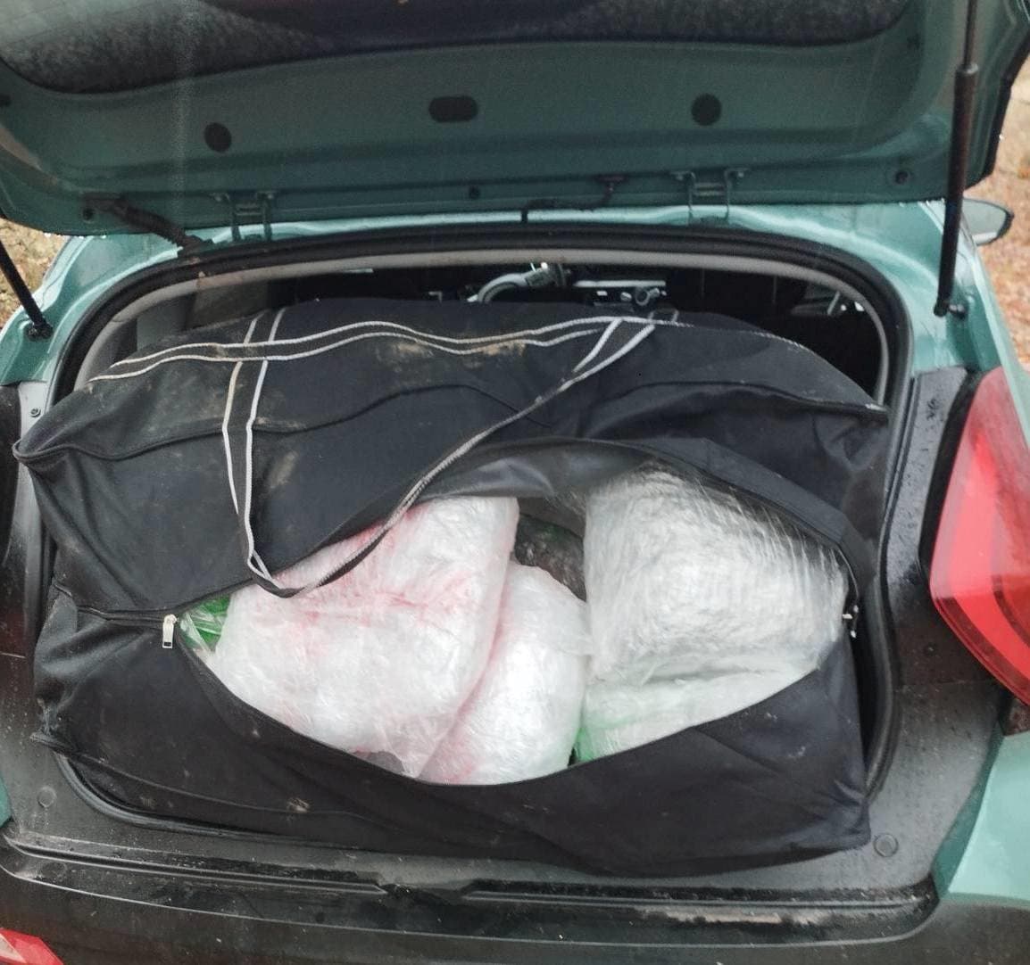 Καταδίωξη με 76 κιλά κάνναβη από Καστοριά σε Κοζάνη