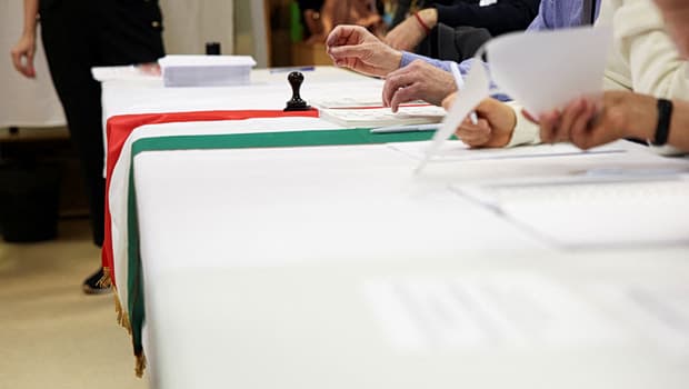 Ουγγαρία: Κρίσιμες εκλογές σήμερα Ορμπάν vs Μαγιάρ