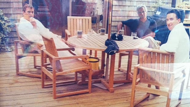 Μάντελσον Έπσταϊν: Emails για επίσκεψη 15χρονης στο Λονδίνο