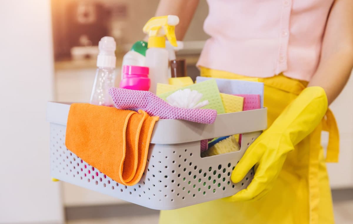 Πασχαλινός καθαρισμός σπιτιού: Τα ξεχασμένα σημεία που πρέπει να προσέξετε