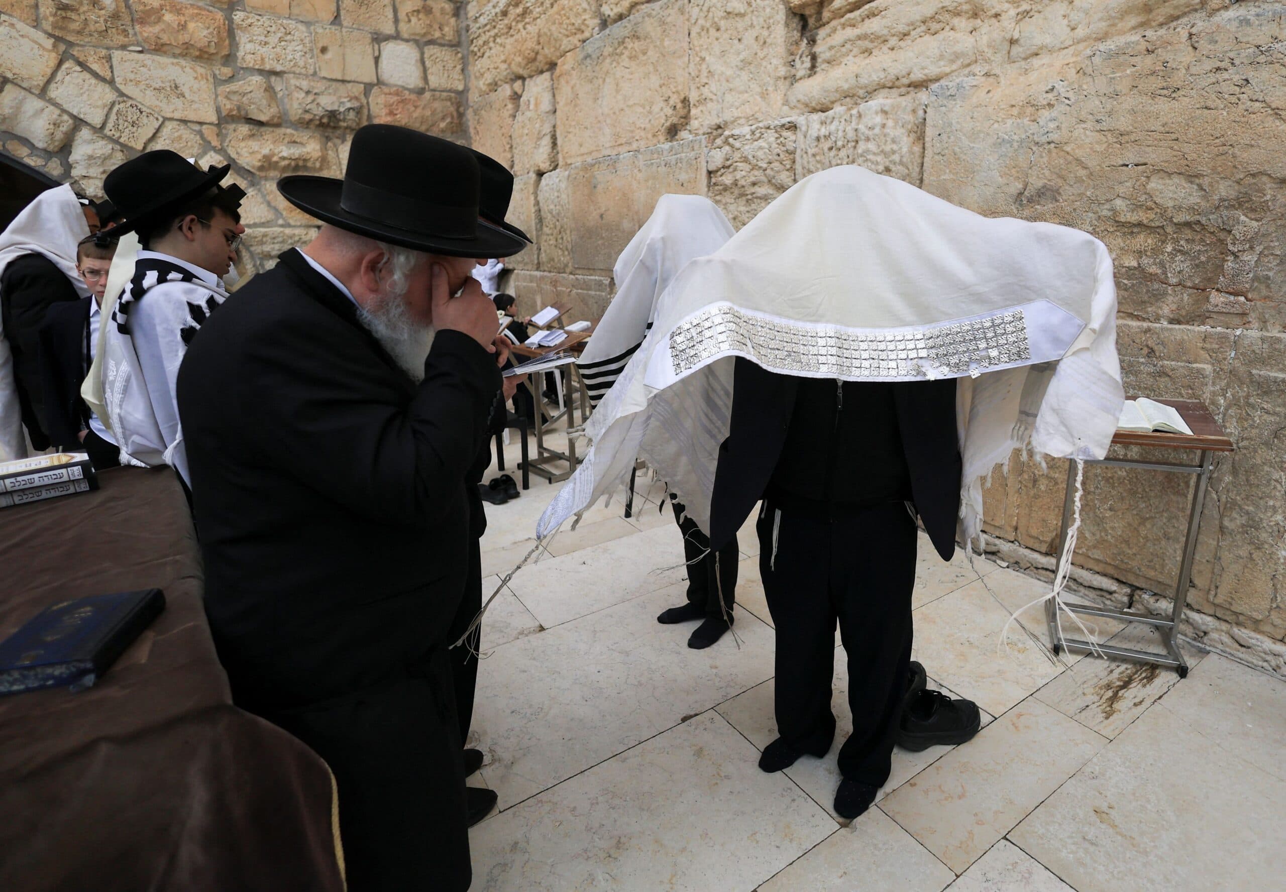 Ιερουσαλήμ: Επιστροφή των πιστών στους Αγίους Τόπους μετά την κατάπαυση του πυρός