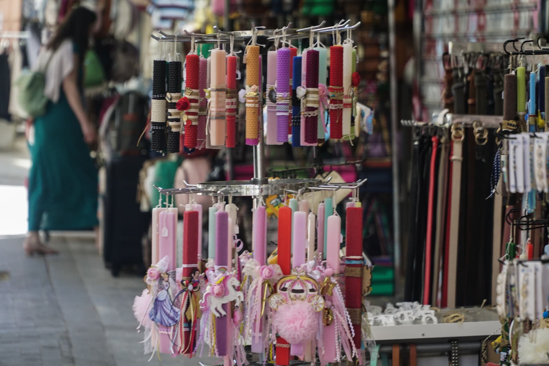 Πασχαλινό ωράριο καταστημάτων: Ανοιχτά την Κυριακή 5/4