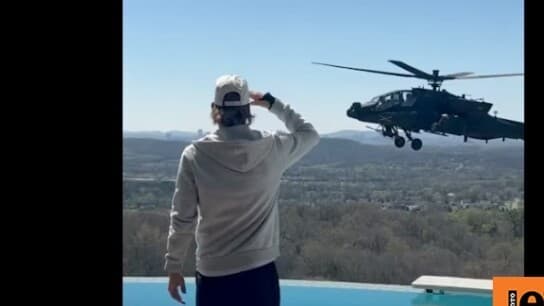 Χέγκσεθ: Καμία τιμωρία για πτήση Apache στο σπίτι του Kid Rock